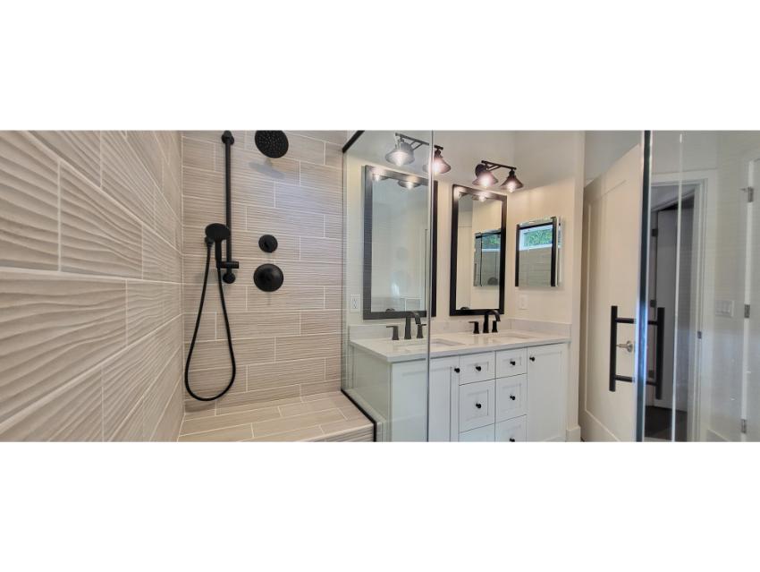 Crescent - 24ft-wide Townhome with Rooftop Terrace 