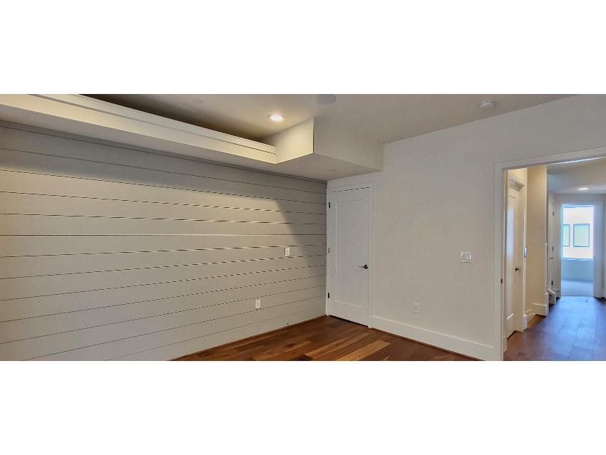 Crescent - 24ft-wide Townhome with Rooftop Terrace 