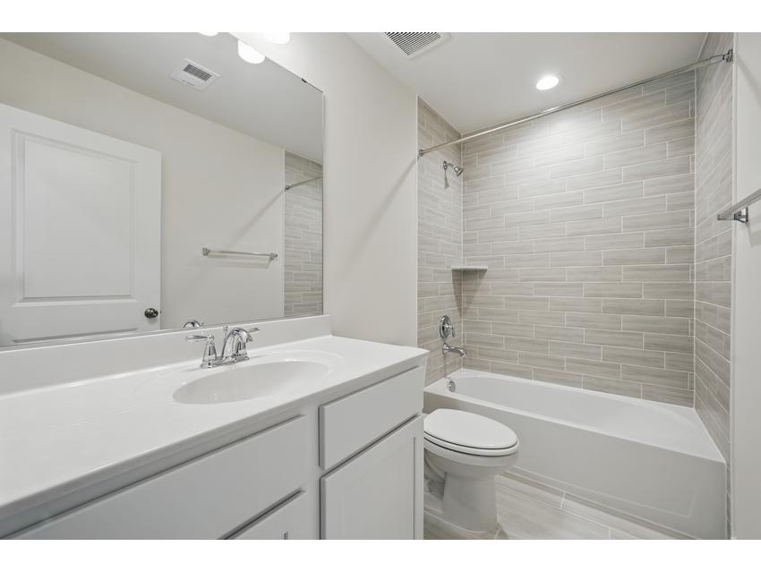 Lancaster Uphill - THREE GENERATIONAL HOME