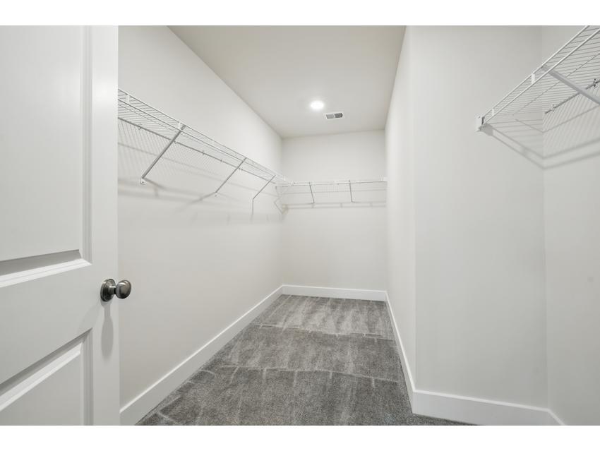 Lancaster Uphill - THREE GENERATIONAL HOME