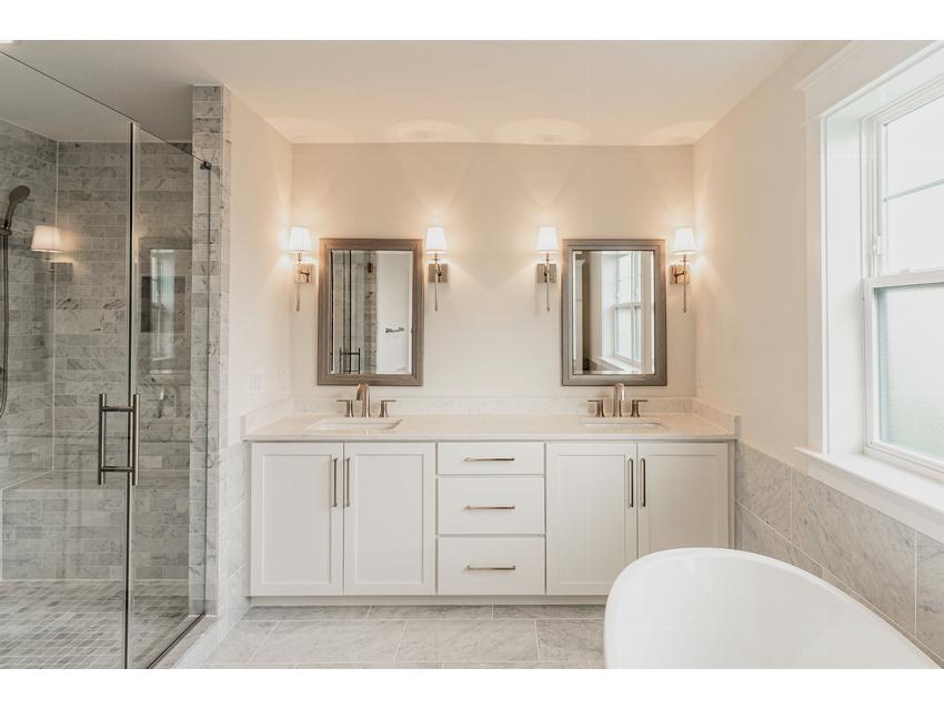 Owners Bath